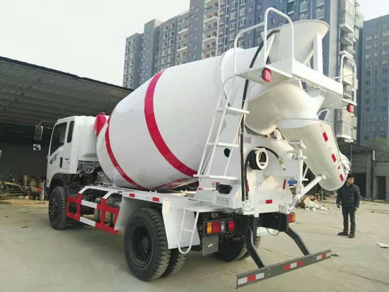 重汽王牌5方6方攪拌車(chē)